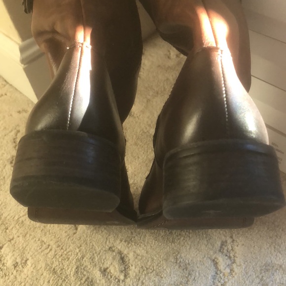 Brown leather boots - Picture 4 of 8